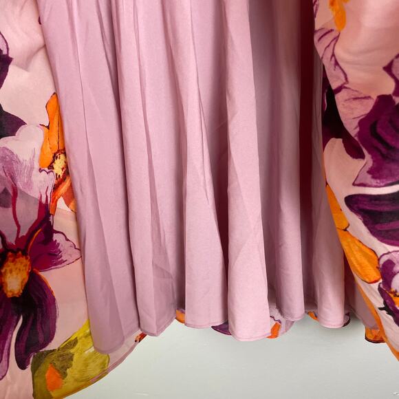 NWT Elliatt Zaida Floral Mini Dress in Multi SIZE Medium‎ - Picture 7 of 11